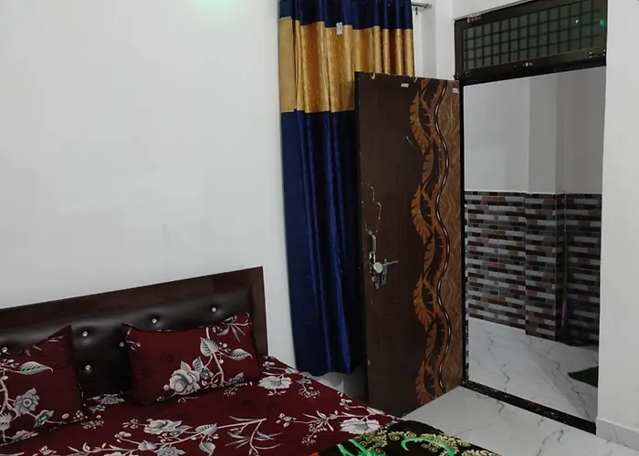 Shanti Home Stay And Restorent Near Ayodhya Dham Station And Just 1500 Meter Sri Ram Mandir